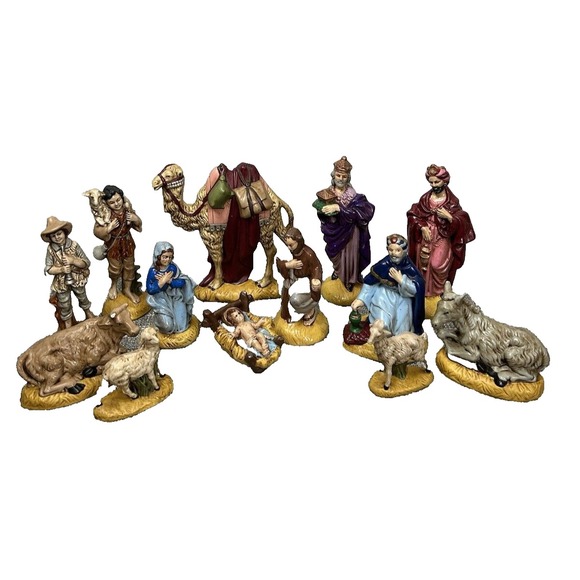 Vintage Nativity Set Atlantic Mold 13 Pc Hand Painted Ceramic Christmas Figurine